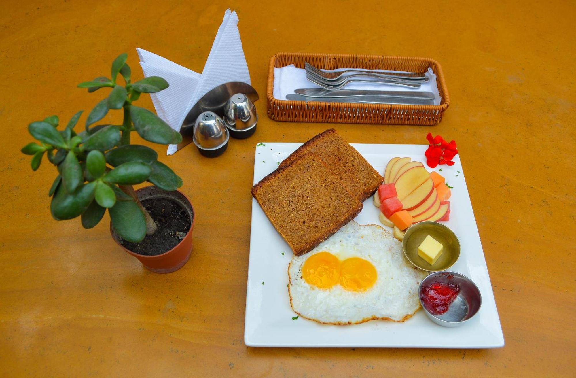 Thamel Grand Hotel Katmandu Dış mekan fotoğraf
